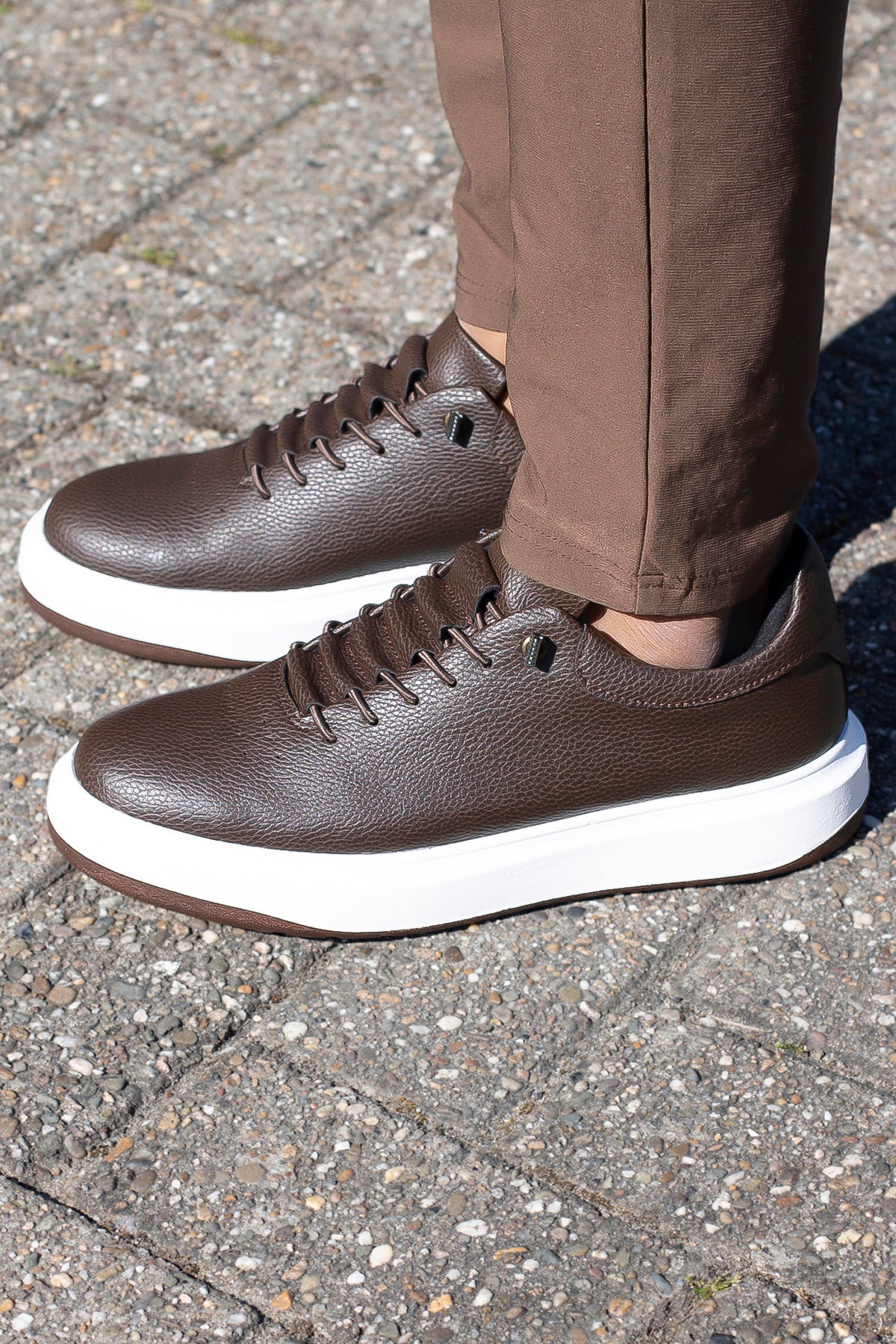 THE LYON SNEAKERS - Image 7