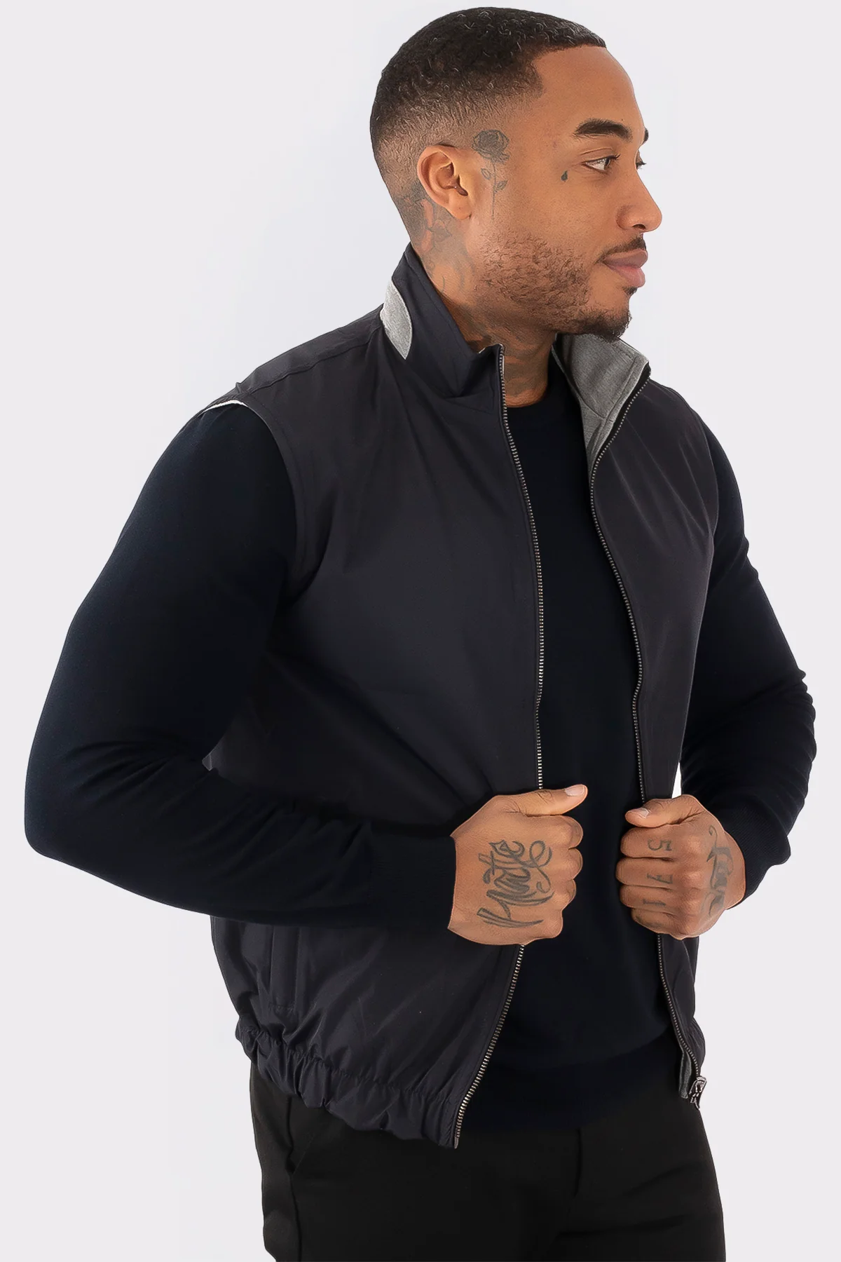 THE MAISON REVERSIBLE GILET - Image 11