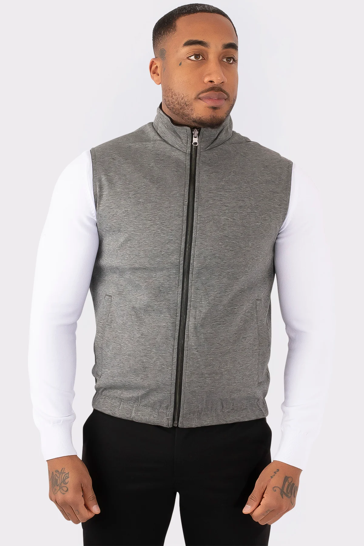 THE MAISON REVERSIBLE GILET - Image 14
