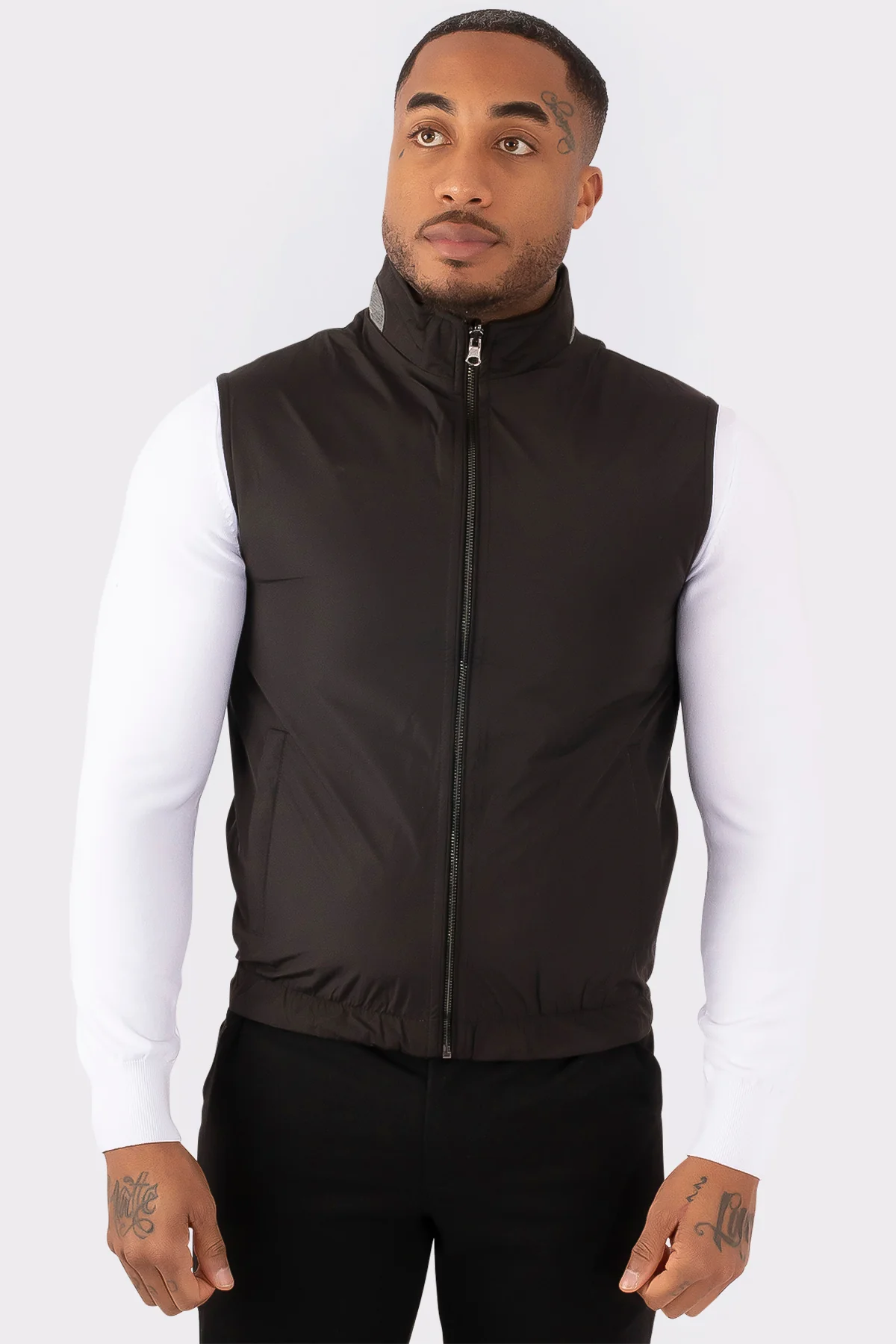 THE MAISON REVERSIBLE GILET - Image 16