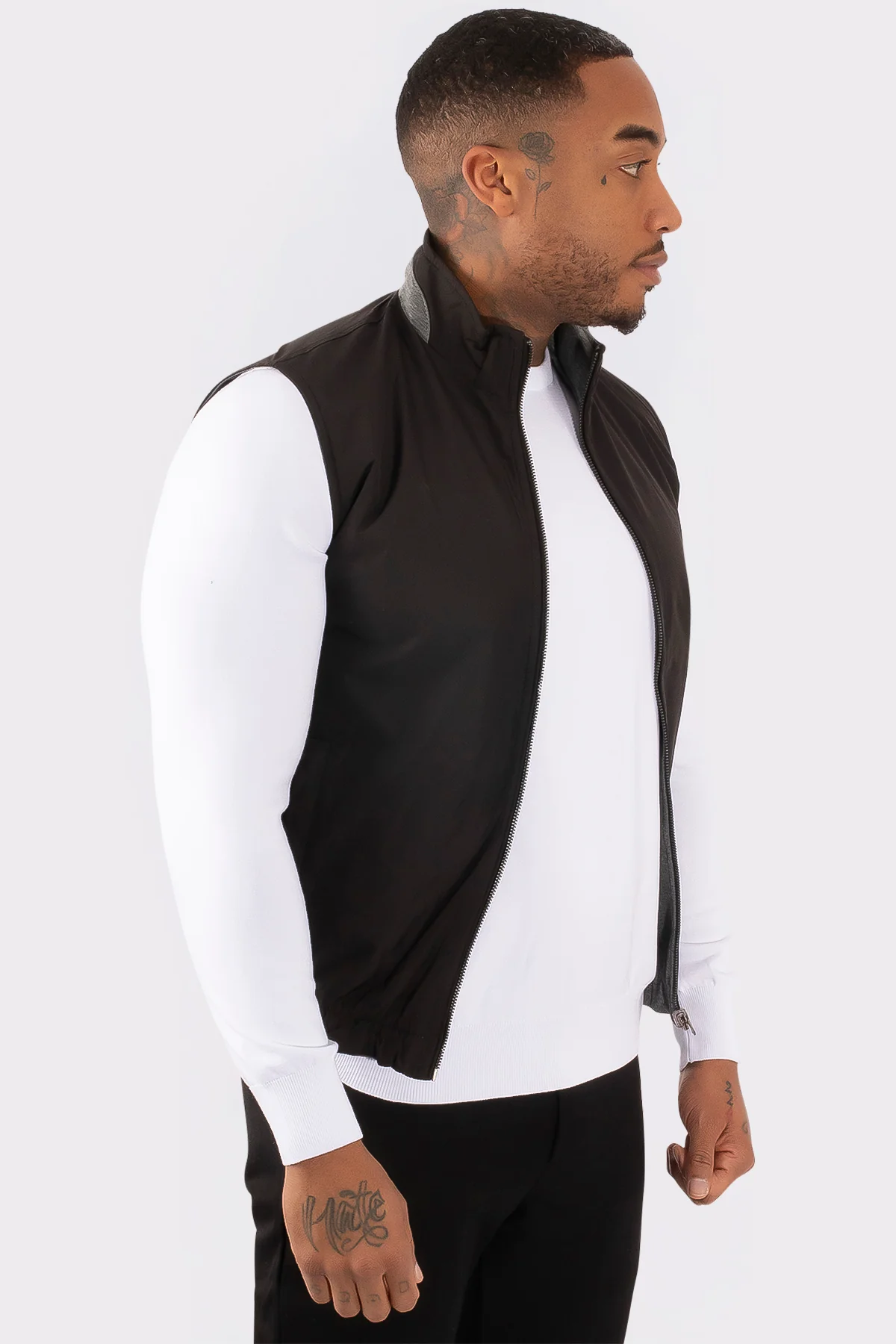 THE MAISON REVERSIBLE GILET - Image 17