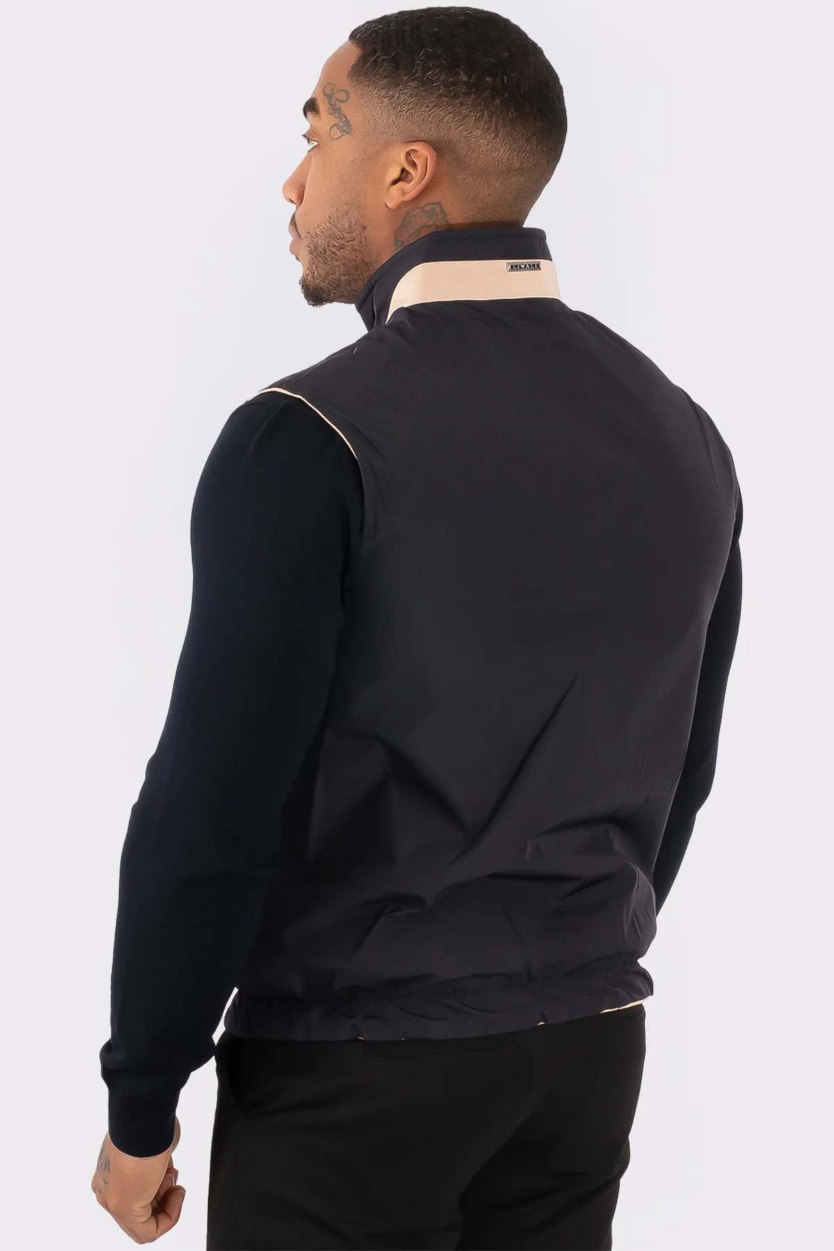THE MAISON REVERSIBLE GILET - Image 6