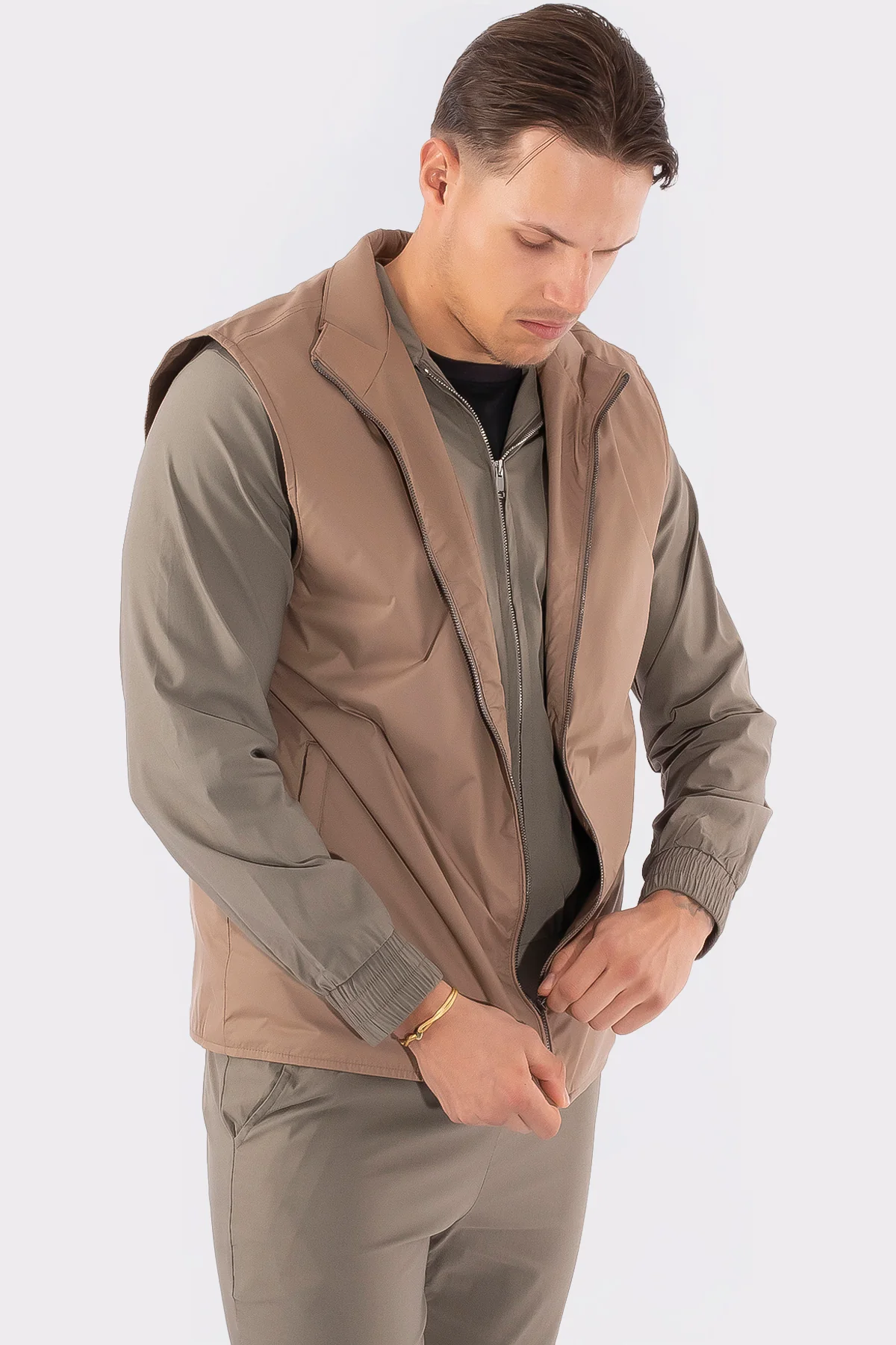 THE MARSEILLE GILET - Image 14
