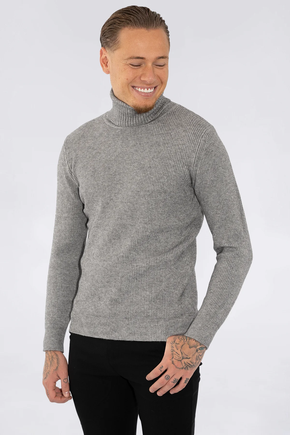 THE MERIDA TURTLENECK - Image 11