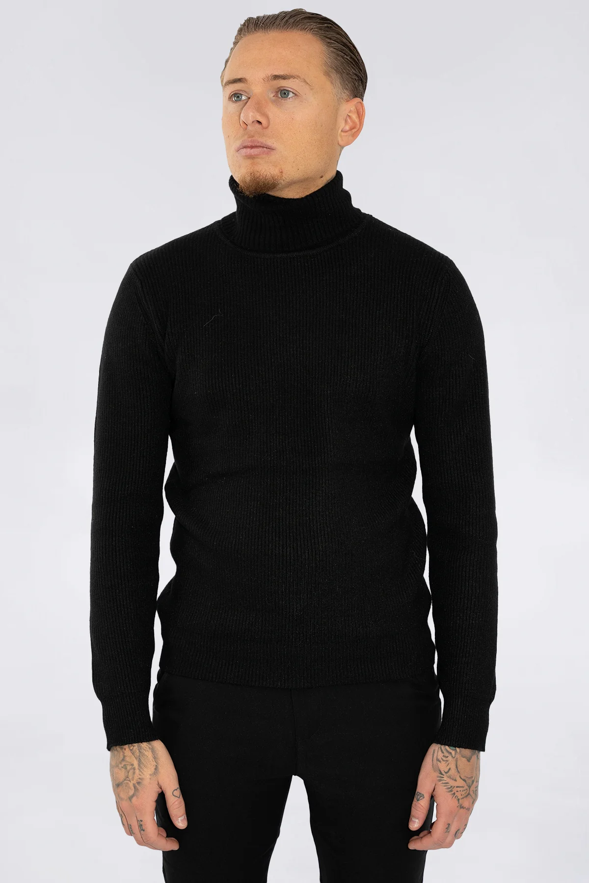 THE MERIDA TURTLENECK - Image 2