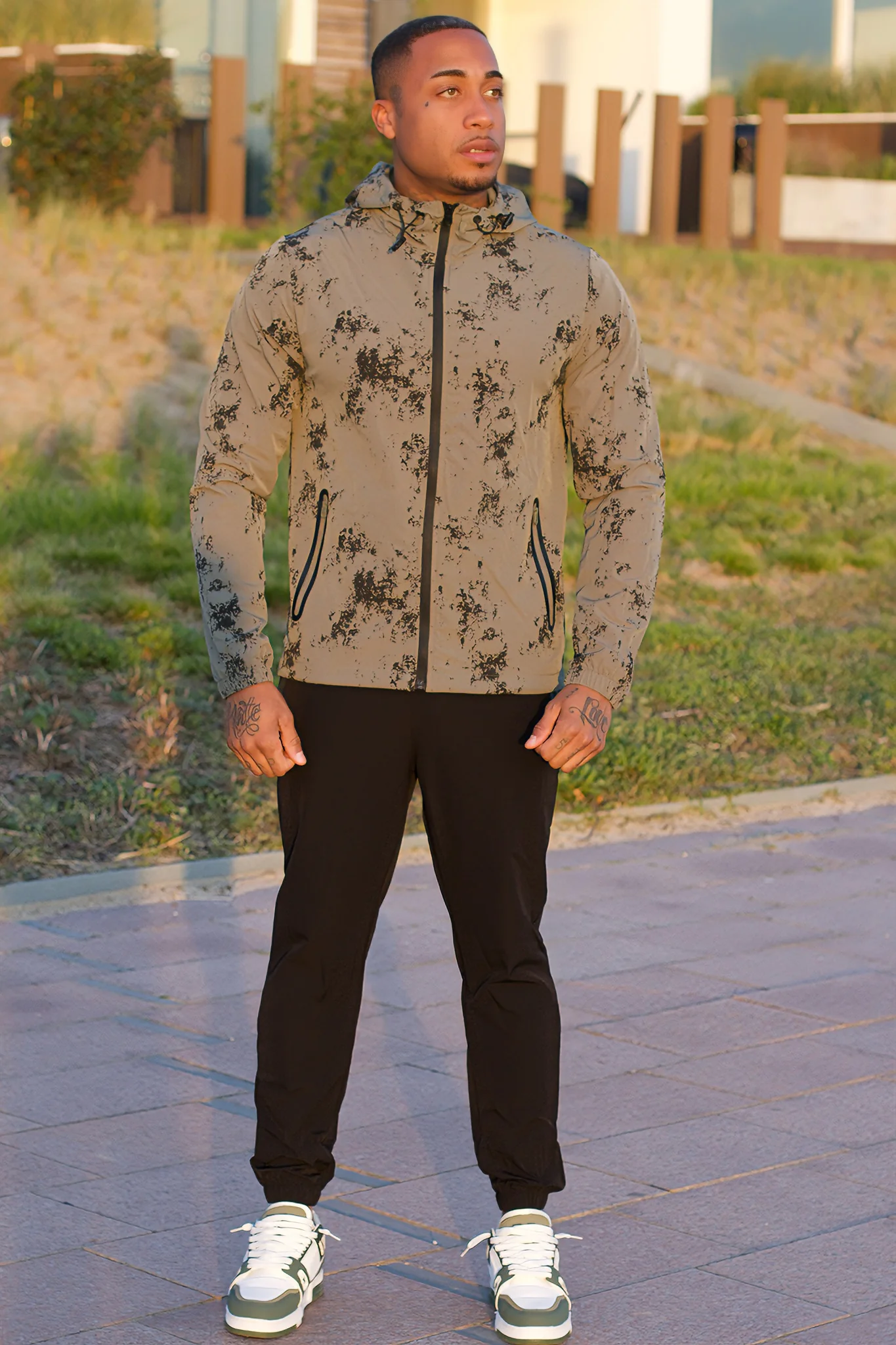 THE MODENA COMBISET