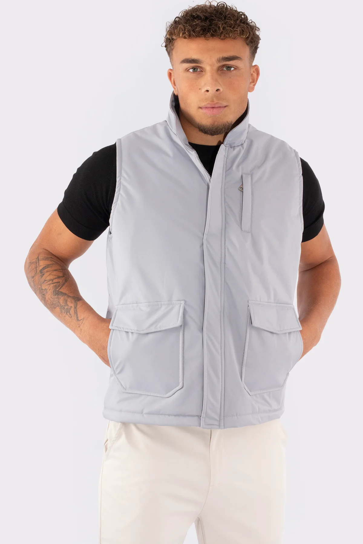 THE MONTARI GILET - Image 2