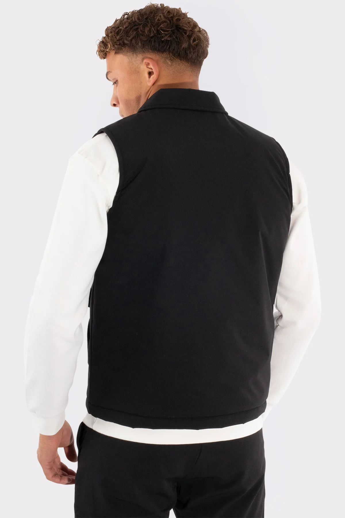 THE MONTARI GILET - Image 8