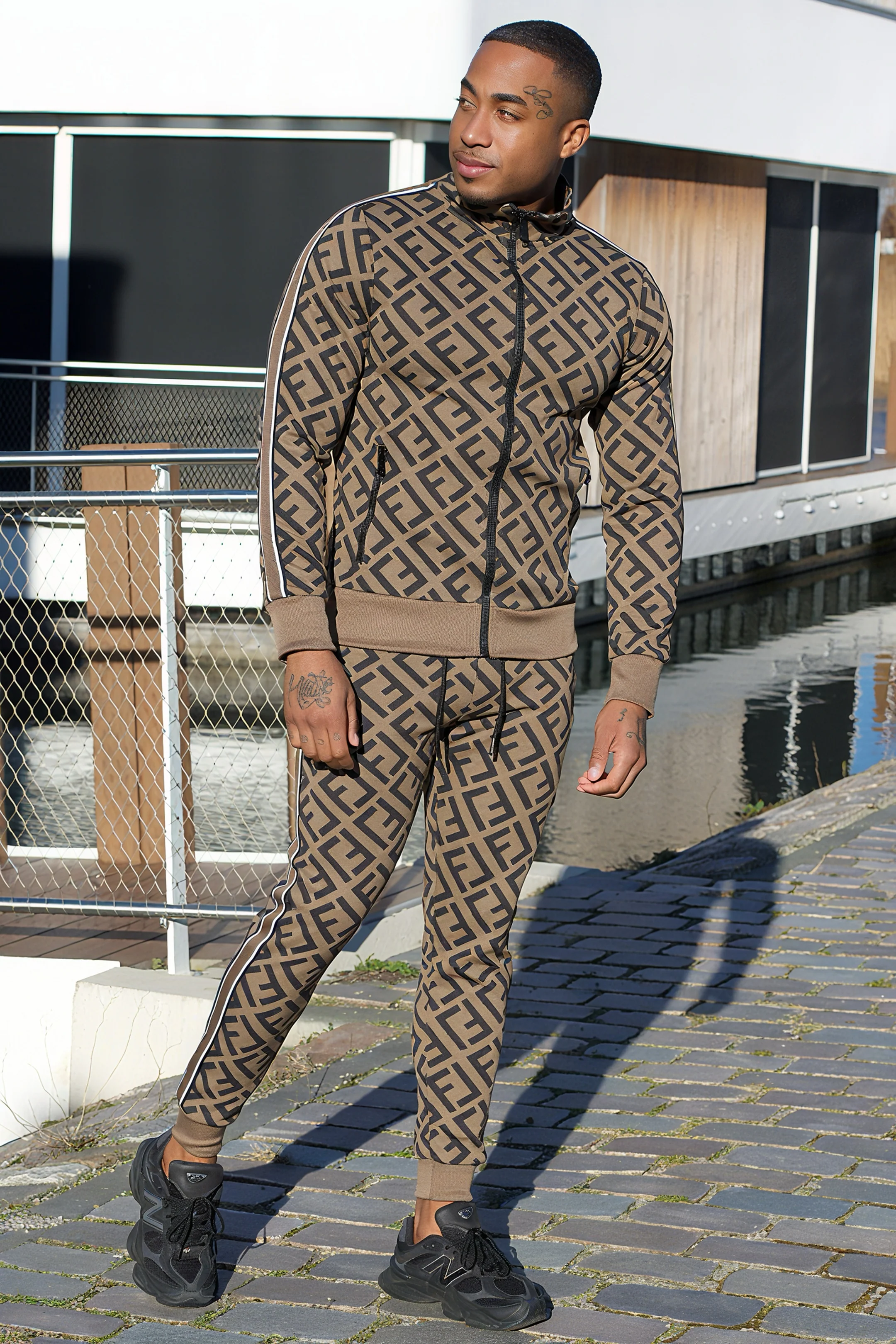 THE MONTERREY TRACKSUIT - Image 6
