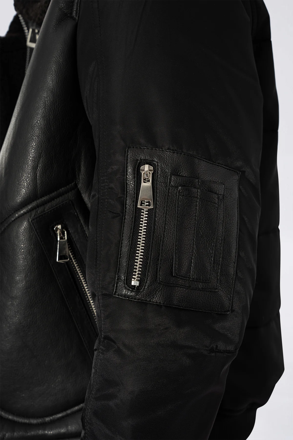 THE SABINI LEATHER BOMBER JACKET - Image 14