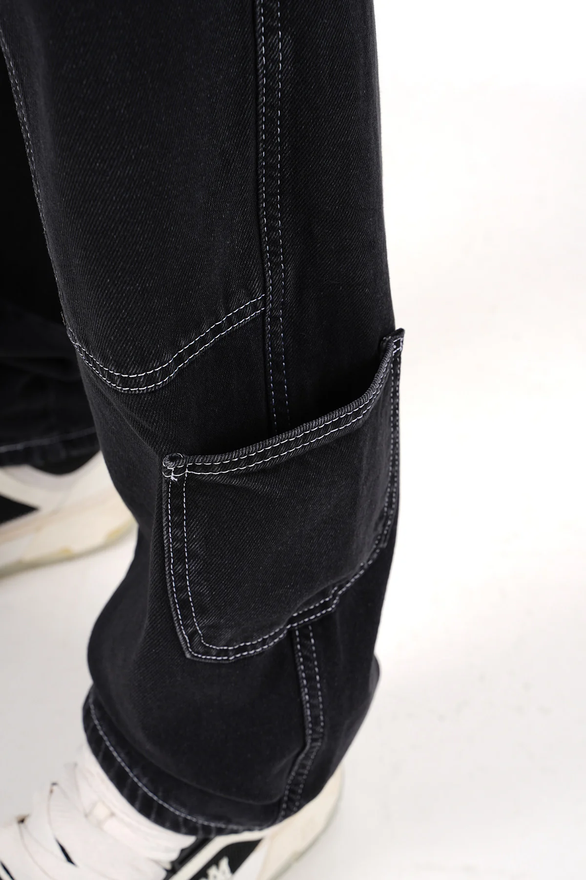 THE STORK FLARED JEANS - TRAVELER - Image 7