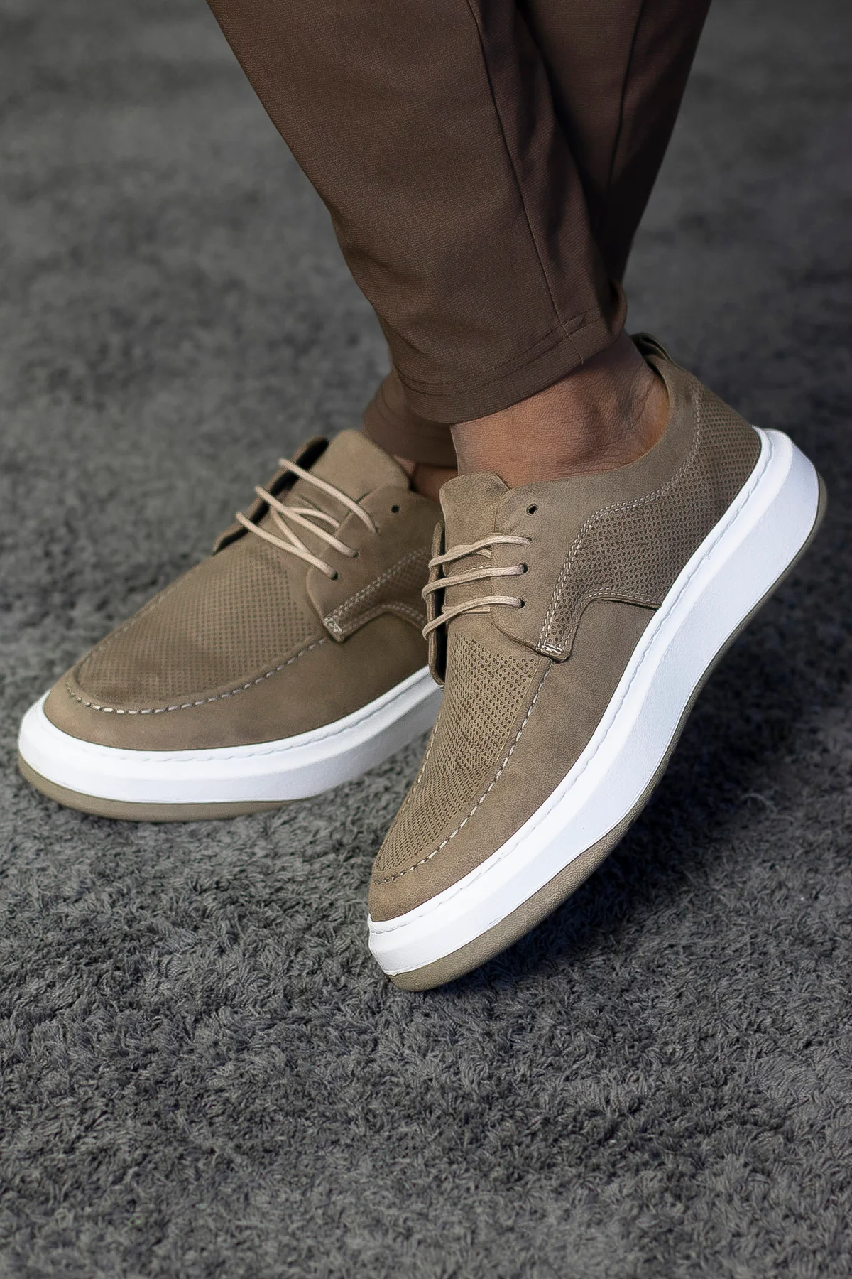 THE STOCKHOLM SNEAKERS - Image 2