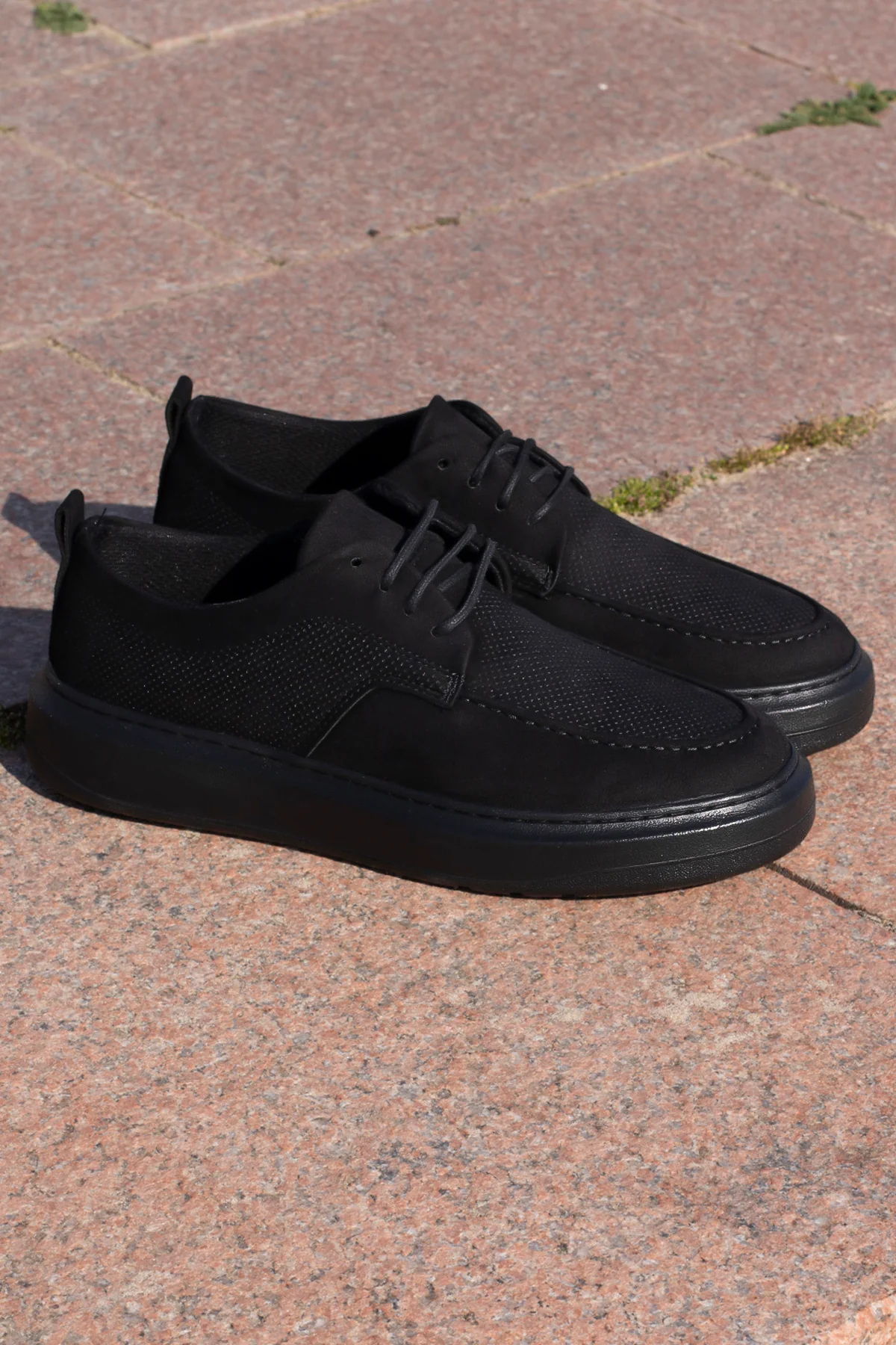 THE STOCKHOLM SNEAKERS - Image 4